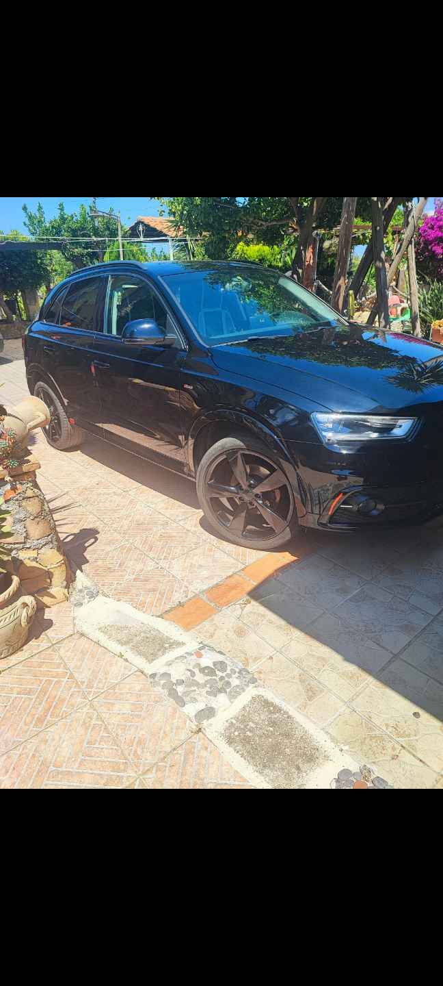 Audi Q3 l Sline di colore nero in ottime condizioni. foto 3
