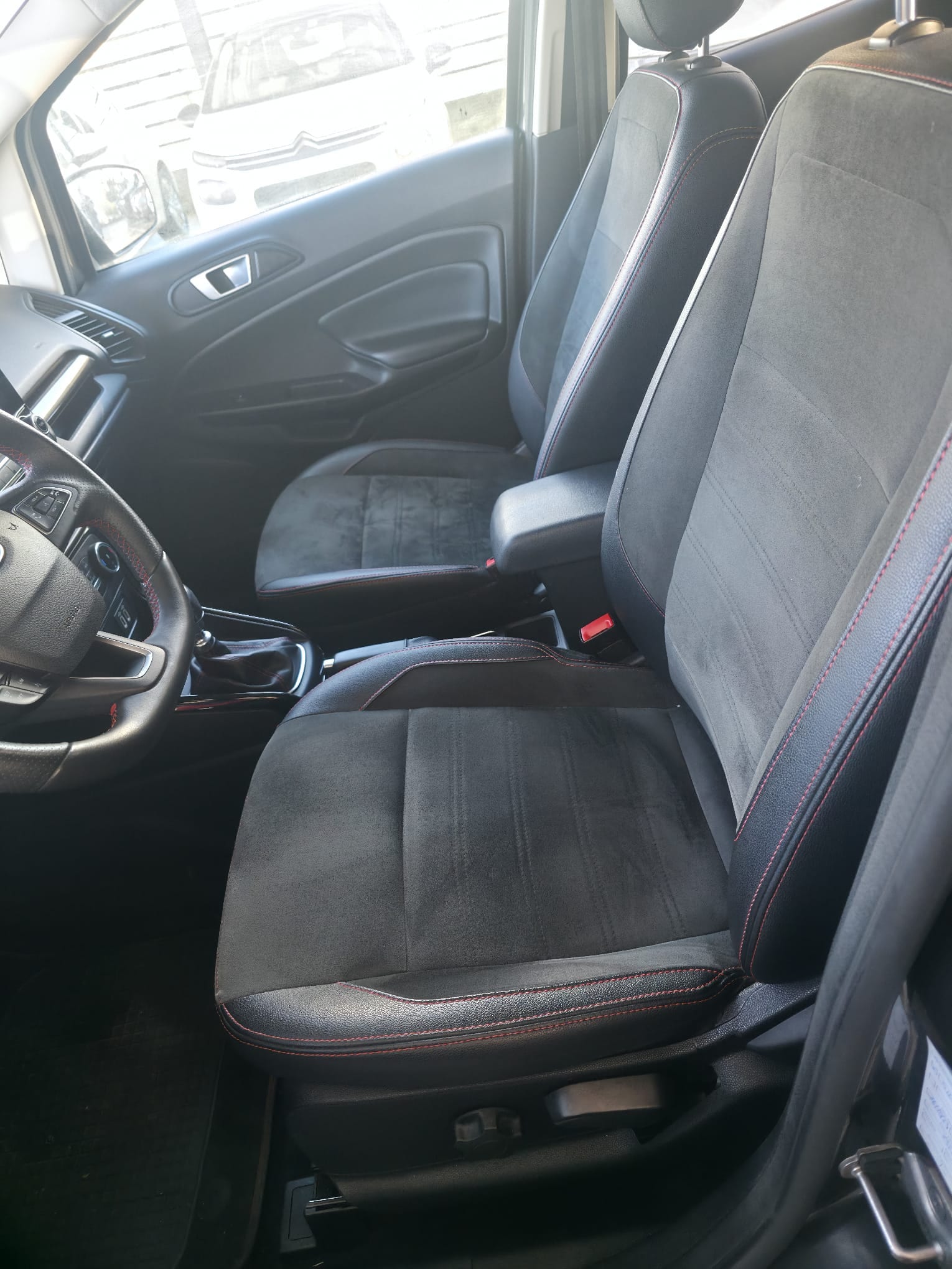 FORD ECOSPORT 1000 BENZINA IBRIDA ST.LINE foto 10