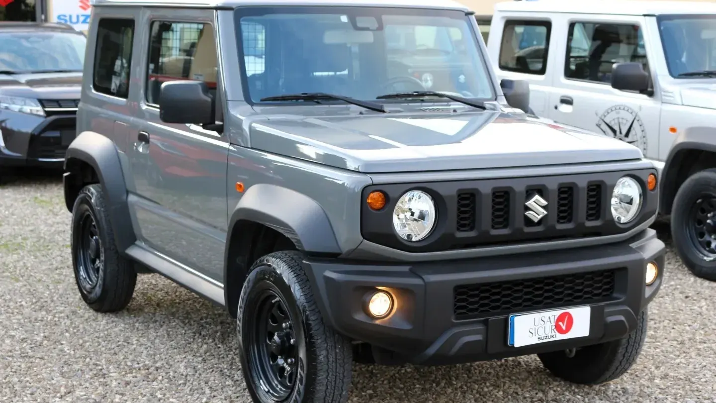 Suzuki Jimny 1.5 5MT PRO