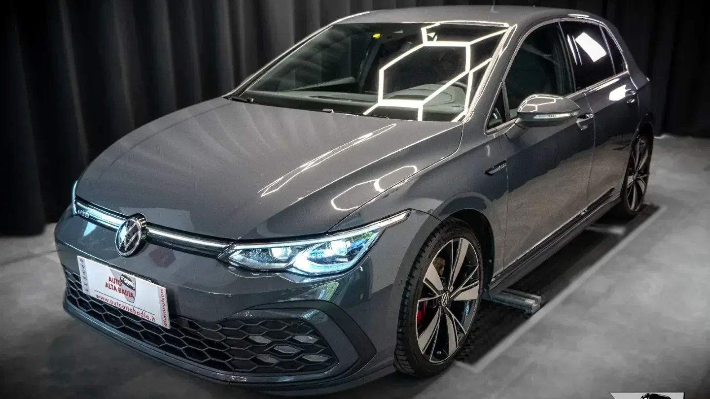 Volkswagen Golf 2.0 TDI GTD DSG | 200CV