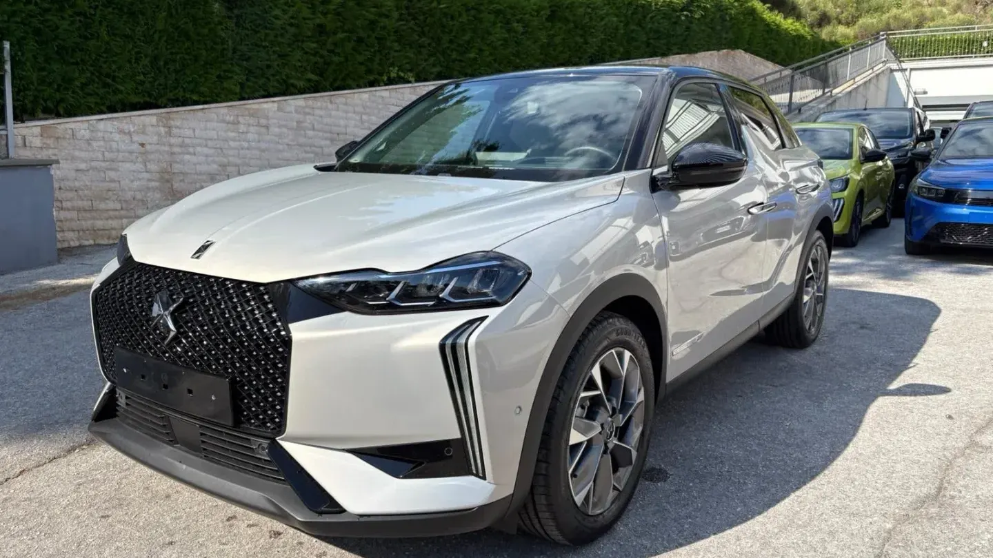 DS Automobiles DS 3 E-Tense Esprit de Voyage