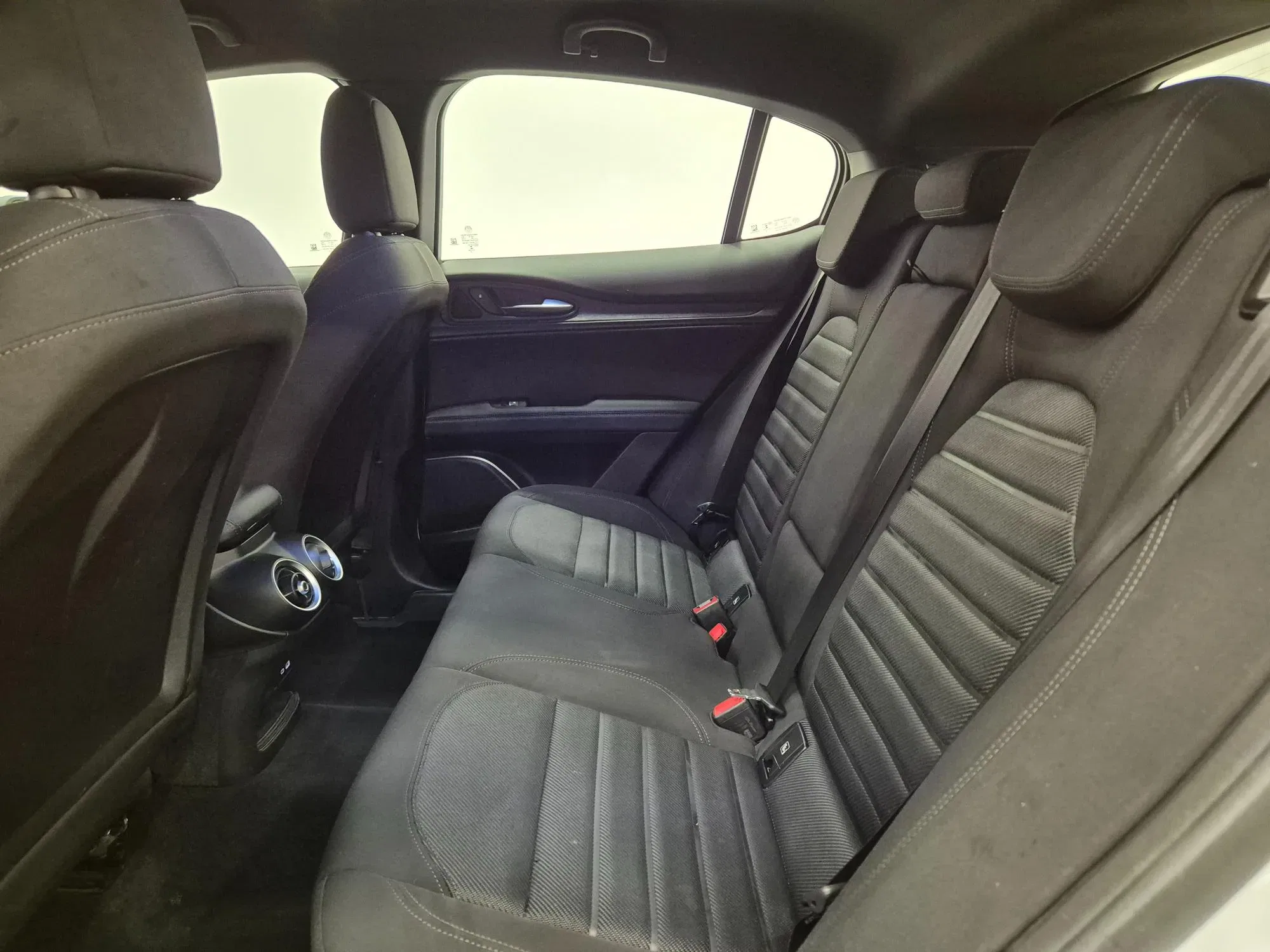 Alfa Romeo Stelvio 2.2 Tdi Business 160cv auto N1 Autocarro foto 14