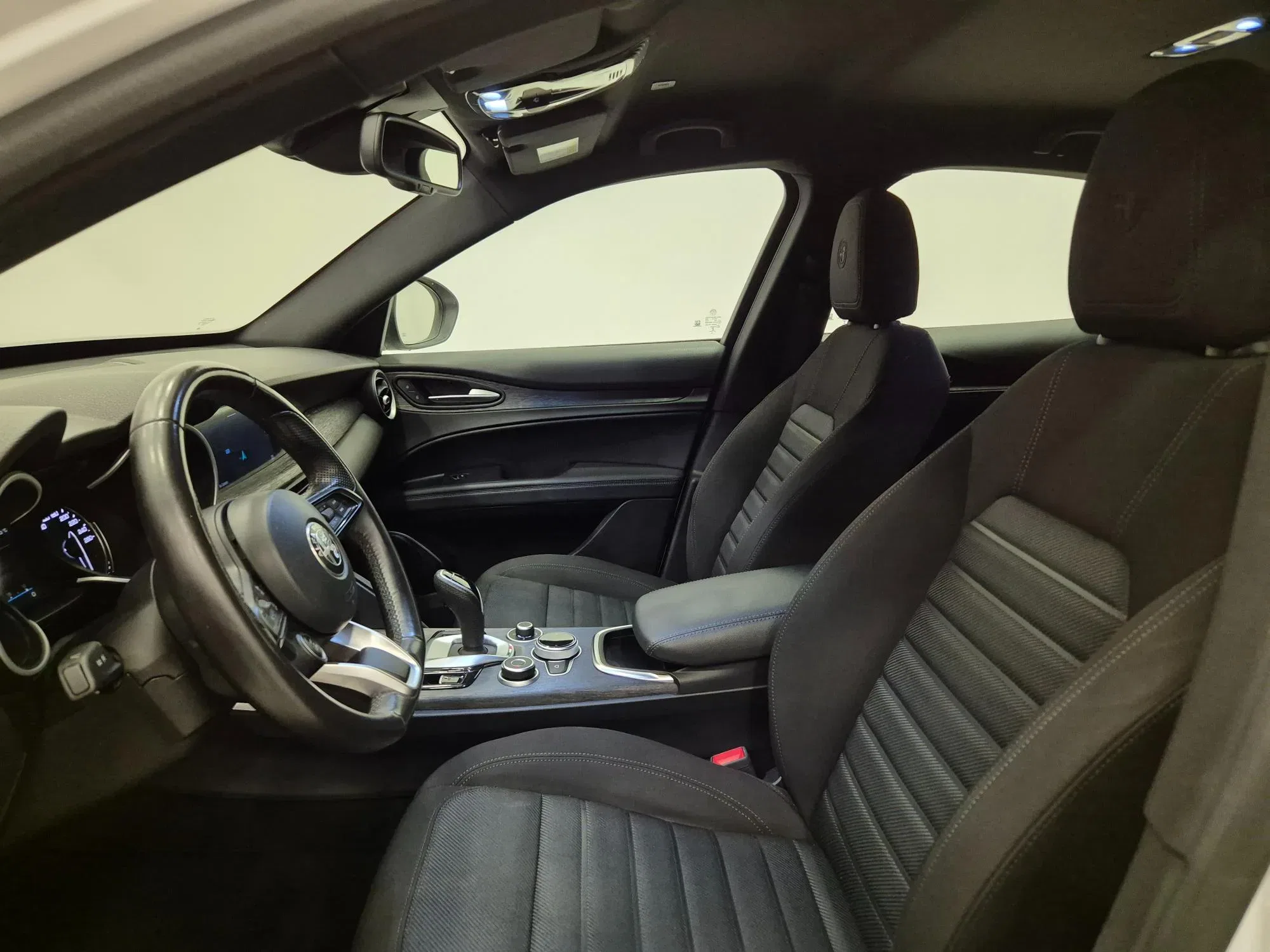 Alfa Romeo Stelvio 2.2 Tdi Business 160cv auto N1 Autocarro foto 16
