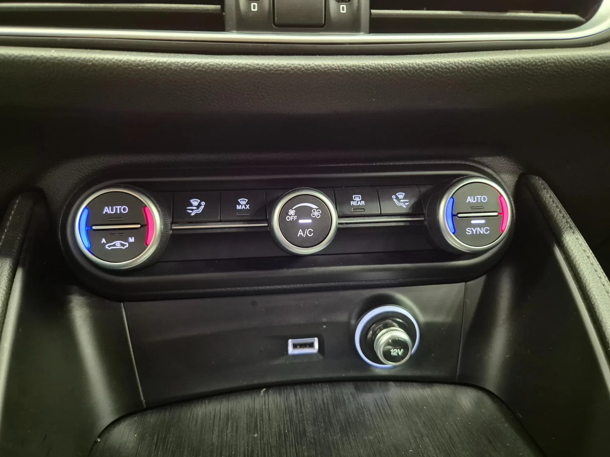 Alfa Romeo Stelvio 2.2 Tdi Business 160cv auto N1 Autocarro foto 27