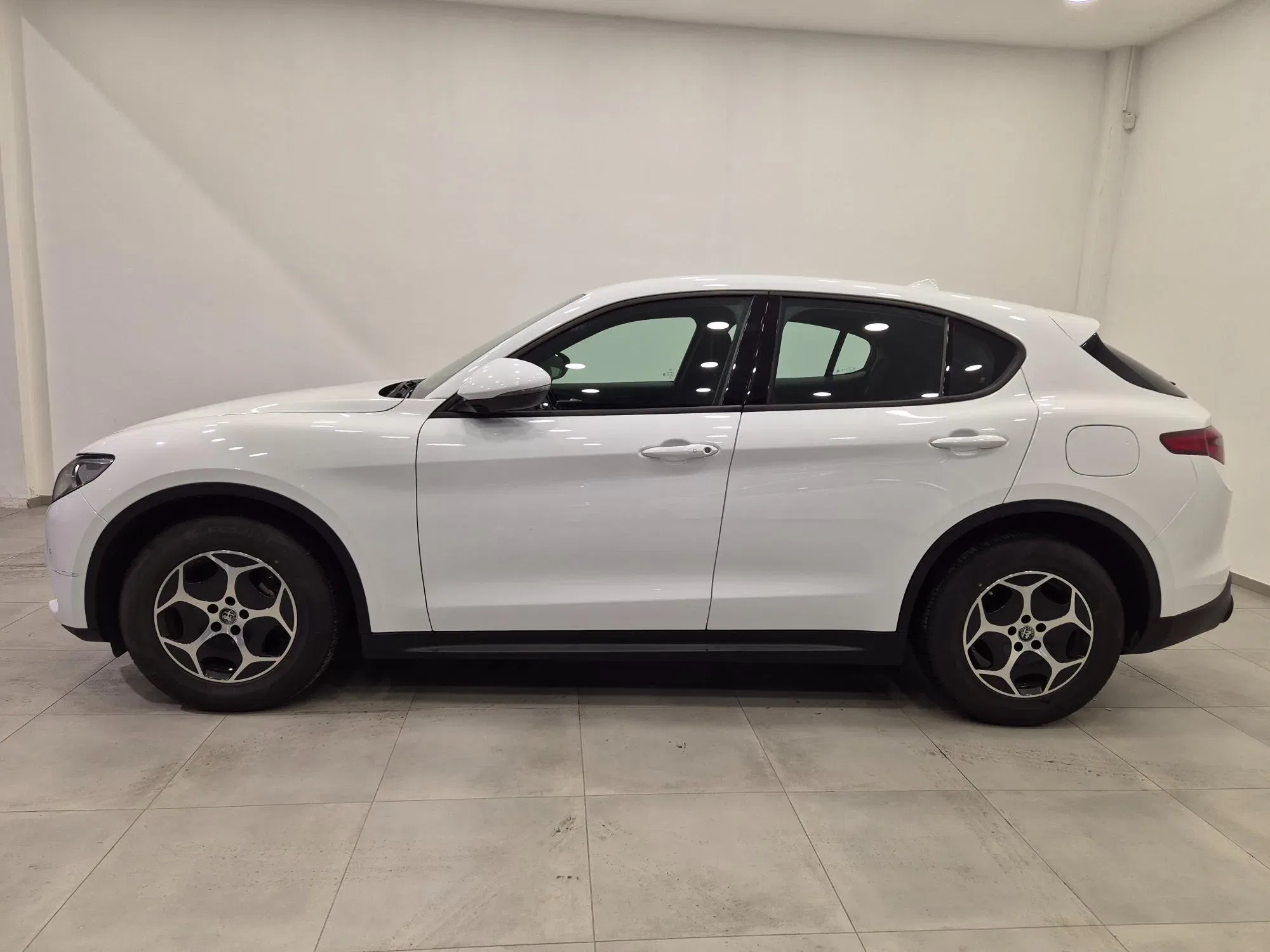 Alfa Romeo Stelvio 2.2 Tdi Business 160cv auto N1 Autocarro foto 3