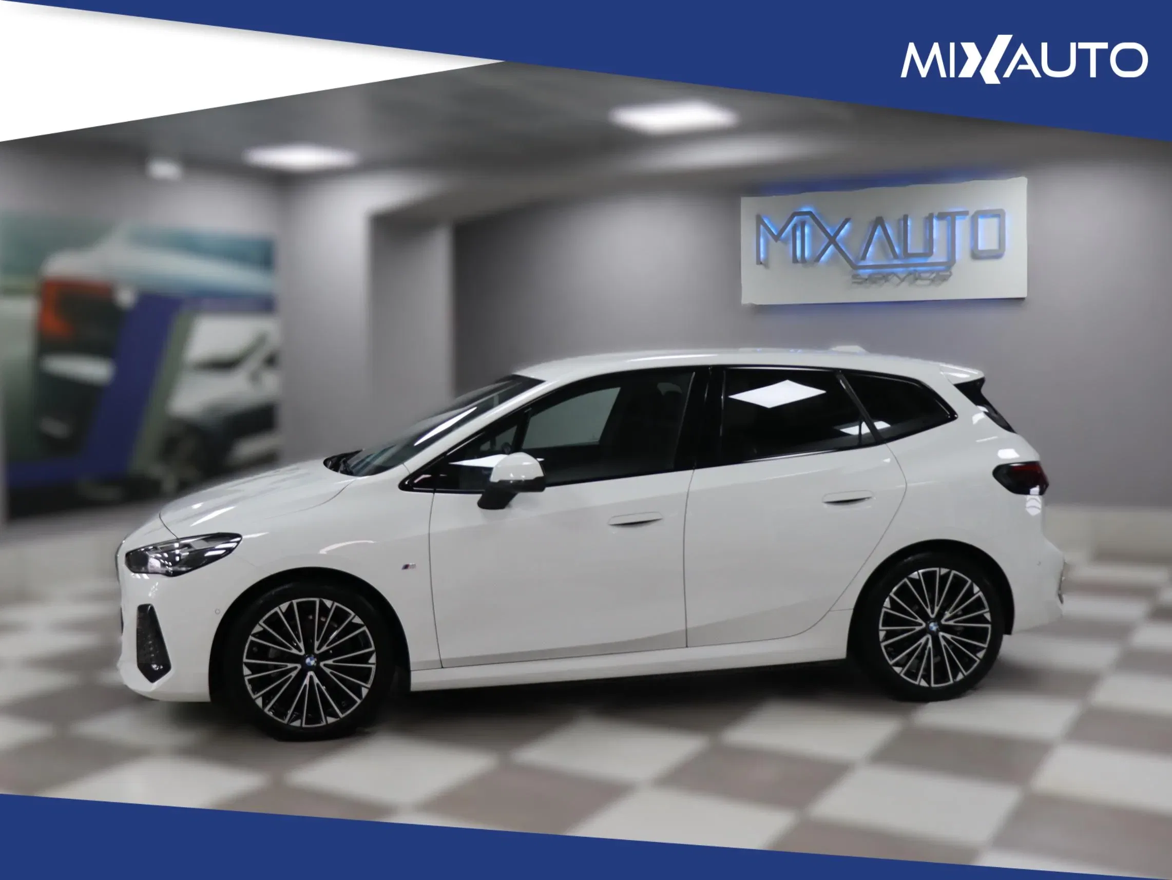 BMW 218 d Active Tourer Msport auto foto 6