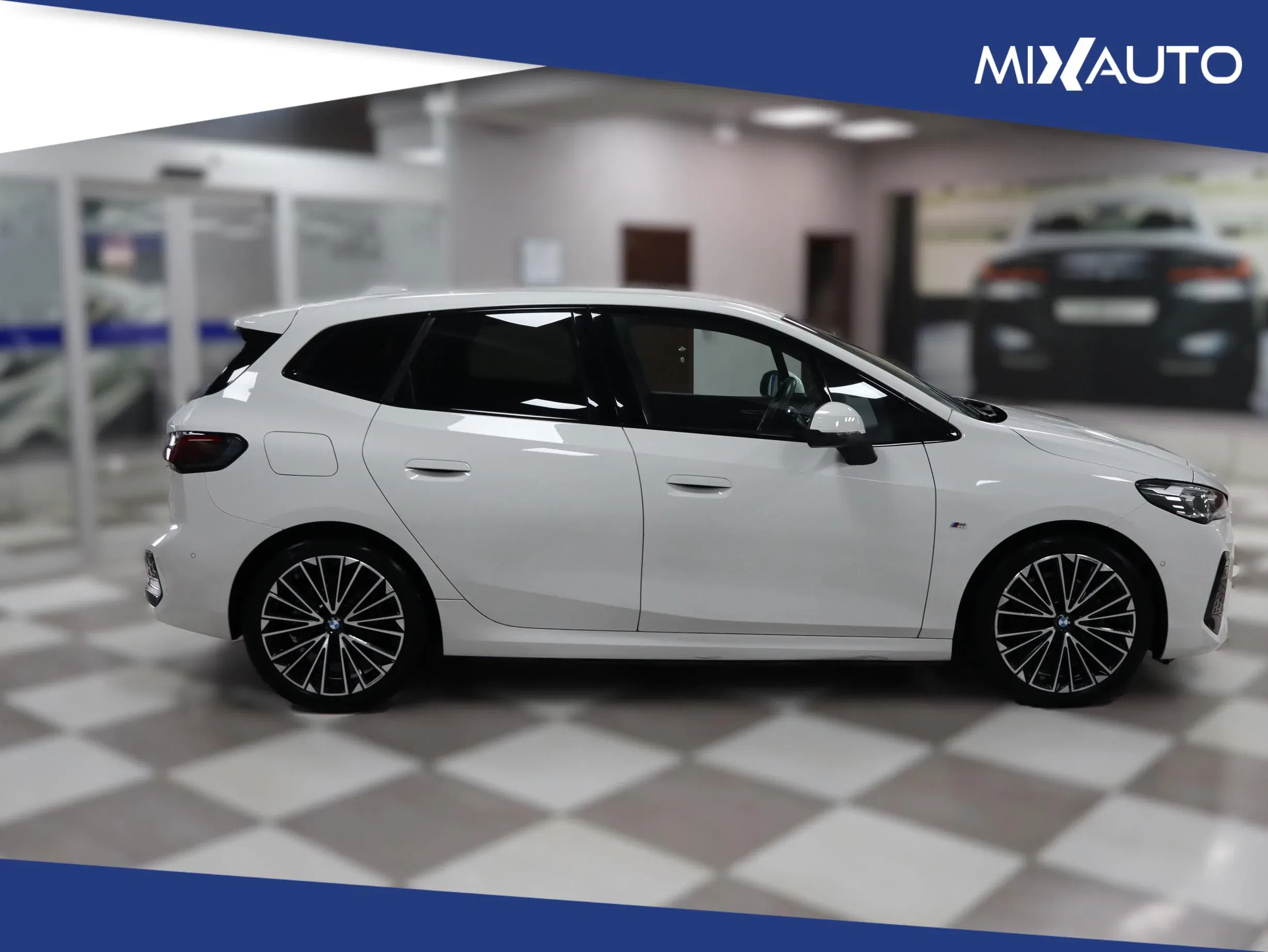 BMW 218 d Active Tourer Msport auto foto 3