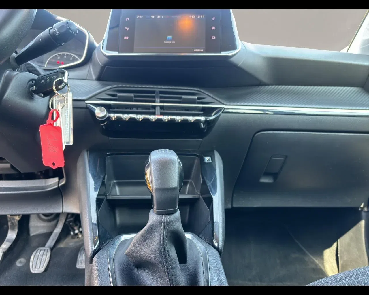 Peugeot 208 PureTech 75 Stop&Start 5 porte Active Pack foto 12
