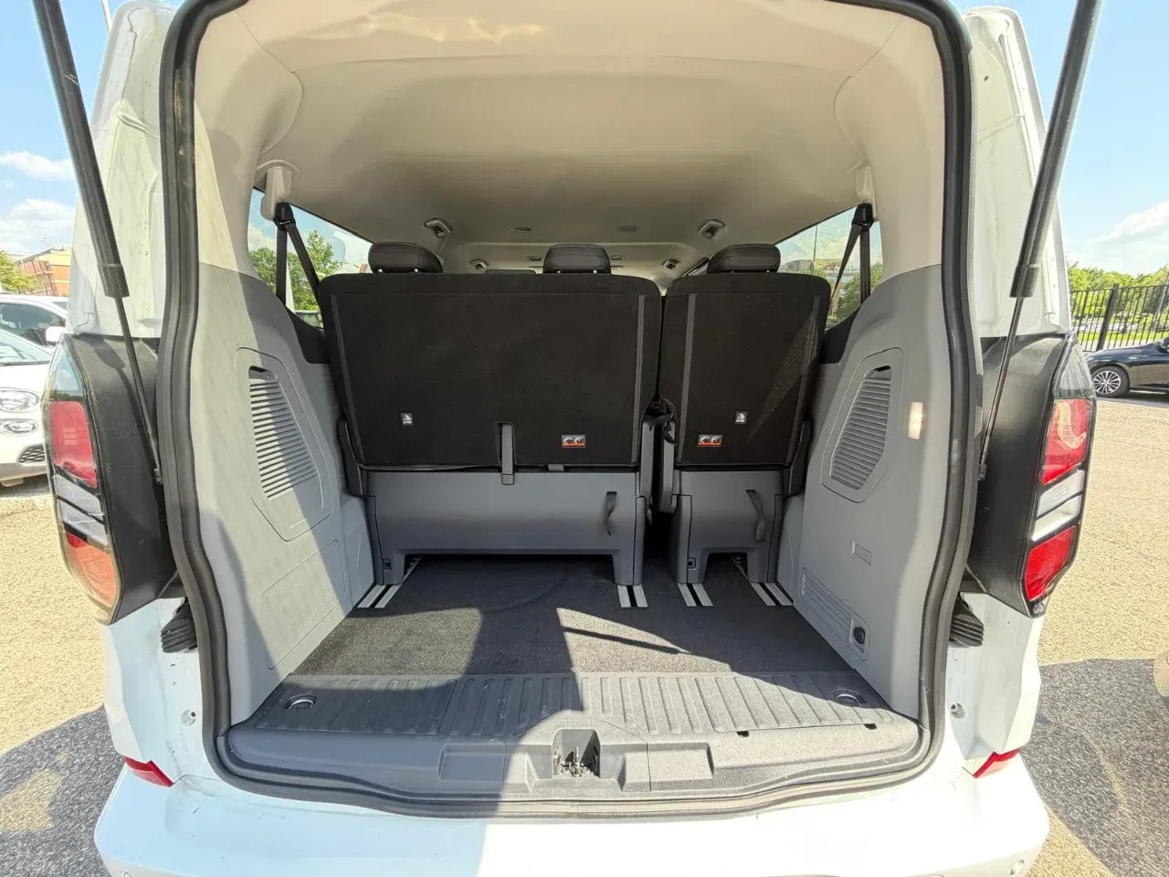 Ford Tourneo Custom *PROMO* 320 2.0 EcoBlue 136CV PL Titanium foto 6