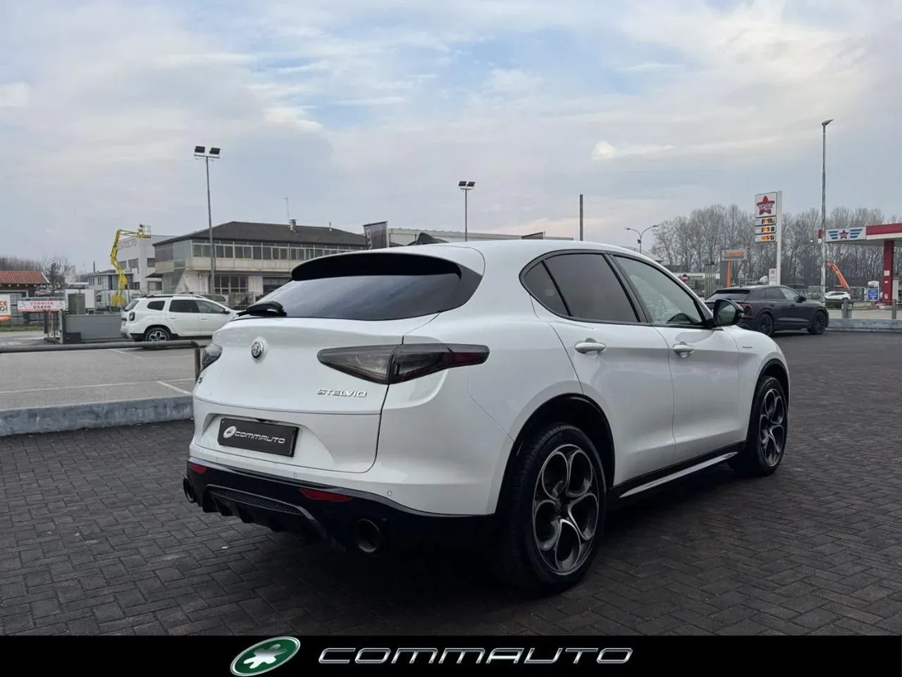 Alfa Romeo Stelvio 2.2 Turbodiesel 210 CV AT8 Q4 Veloce foto 4