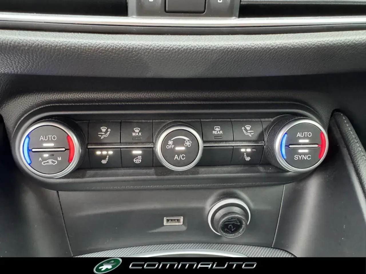 Alfa Romeo Stelvio 2.2 Turbodiesel 210 CV AT8 Q4 Veloce foto 25