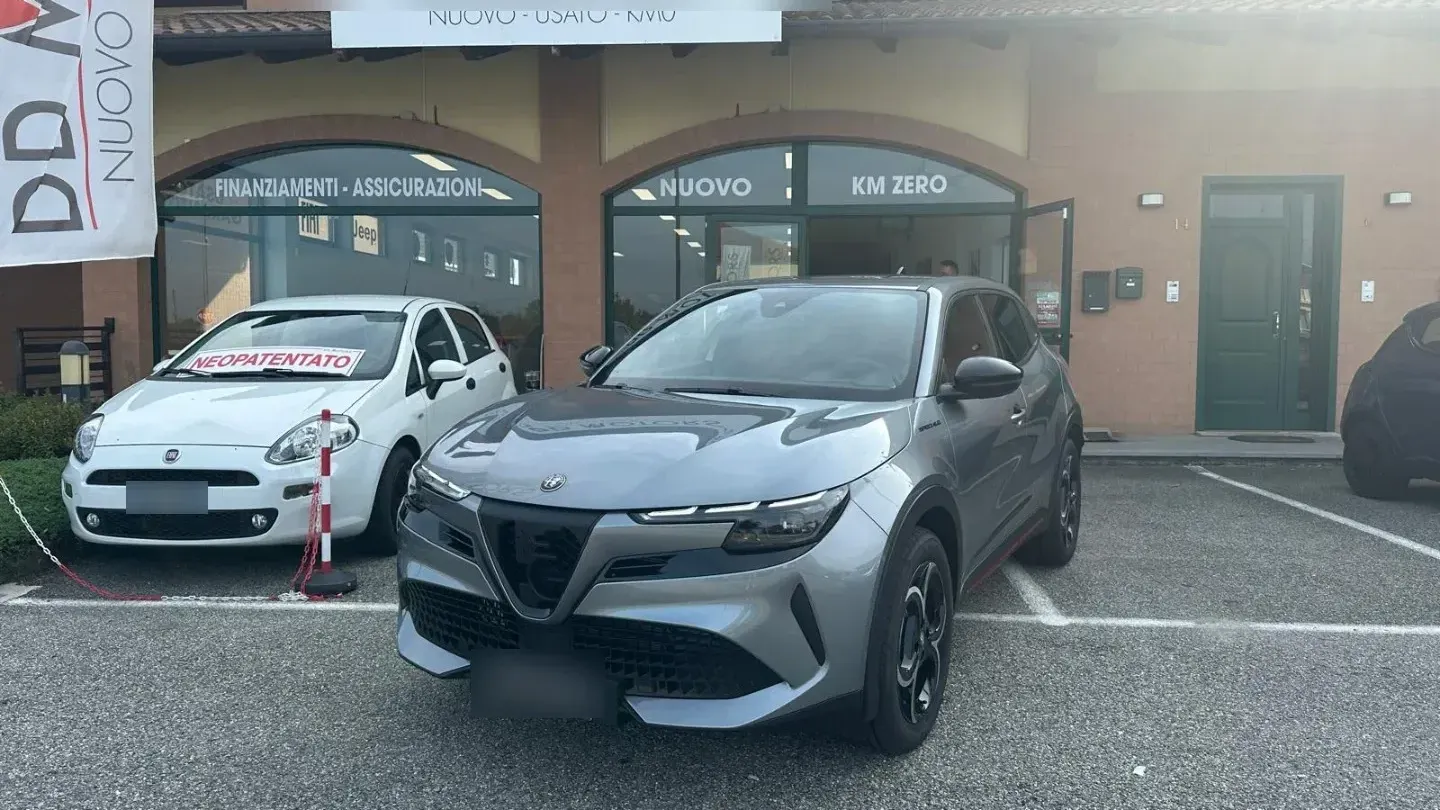 Alfa Romeo Junior 1.2 136 CV Hybrid eDCT6 Speciale *PROMO*