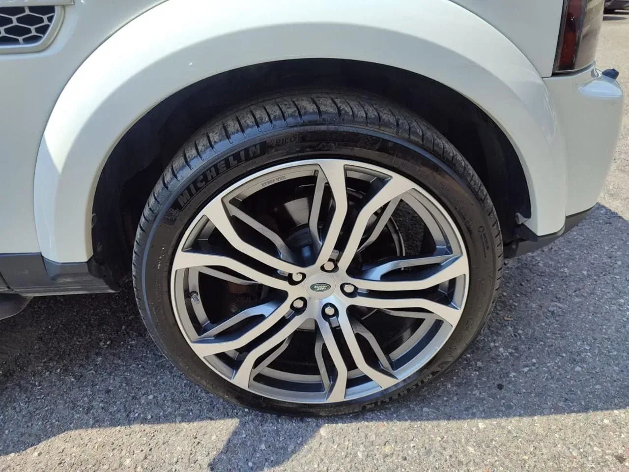 Land Rover Discovery 4 5.0 V8 HSE 375 CV foto 23