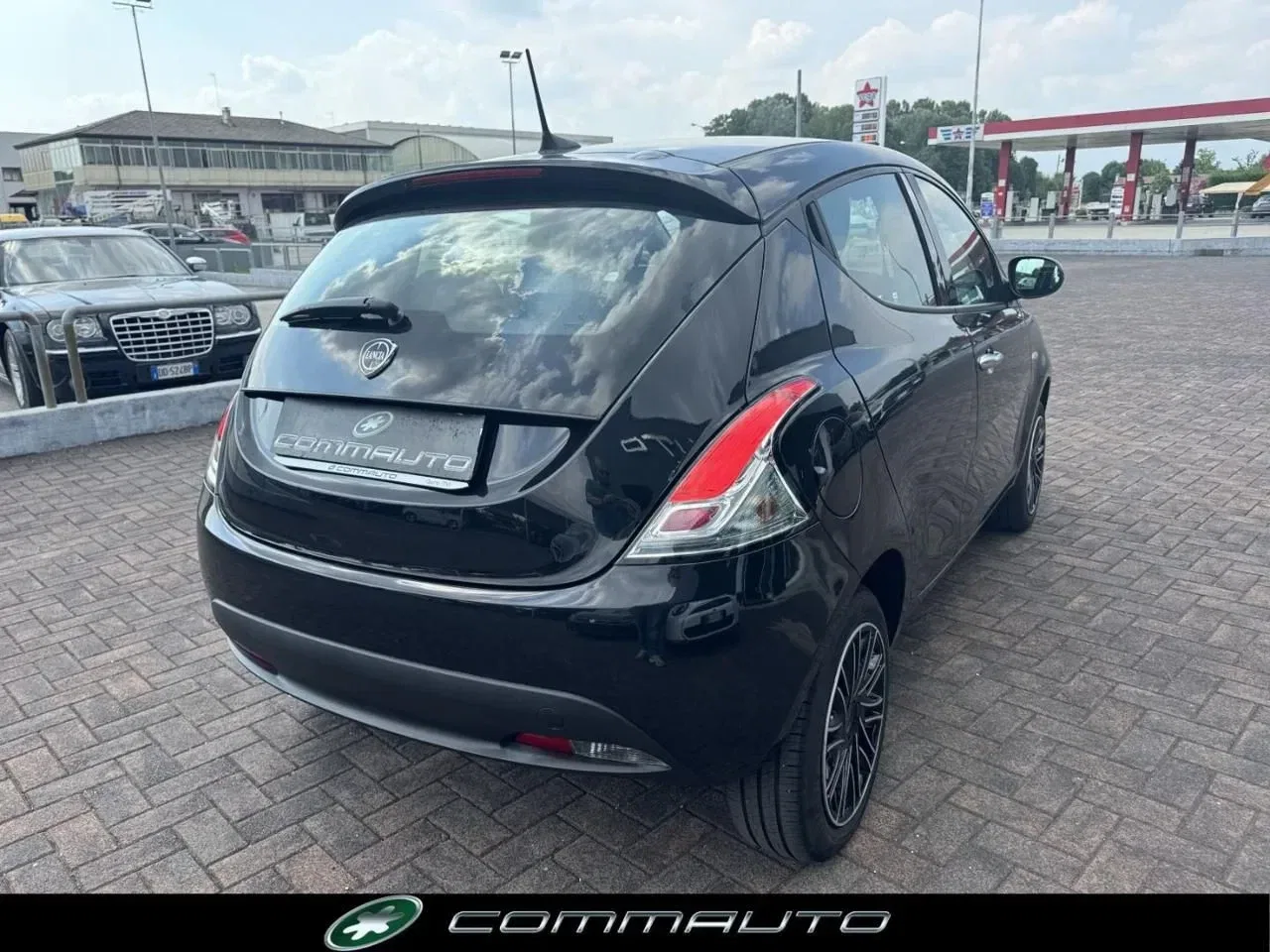 Lancia Ypsilon 1.0 FireFly 5 porte S&S Hybrid Gold foto 4