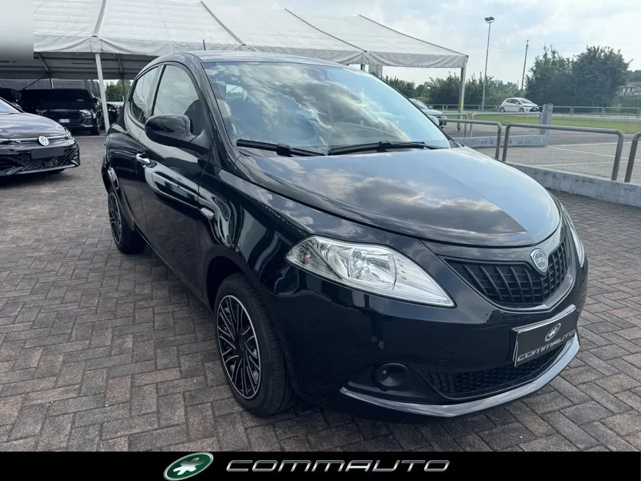 Lancia Ypsilon 1.0 FireFly 5 porte S&S Hybrid Gold foto 5