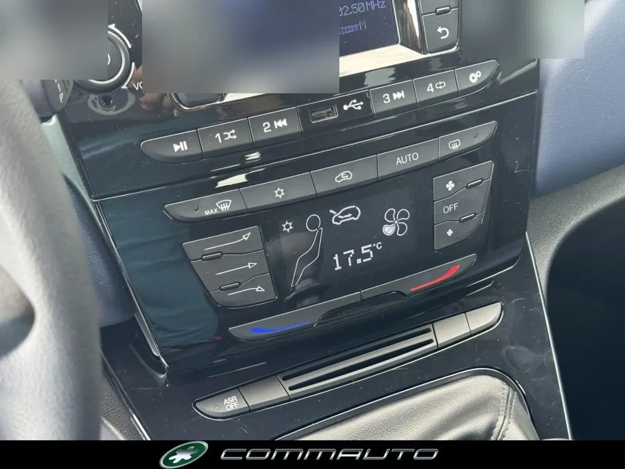 Lancia Ypsilon 1.0 FireFly 5 porte S&S Hybrid Gold foto 13