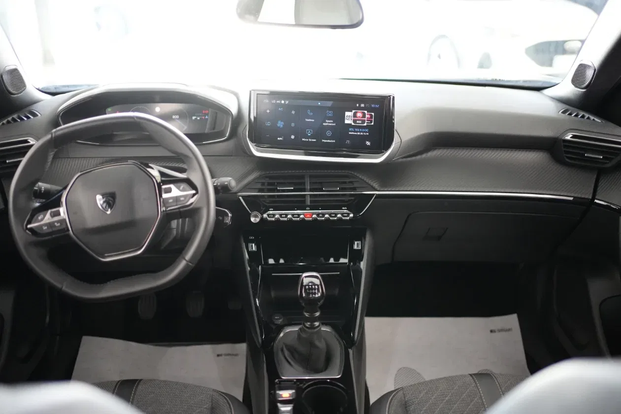 Peugeot 2008 PureTech 100 S&S Allure foto 11