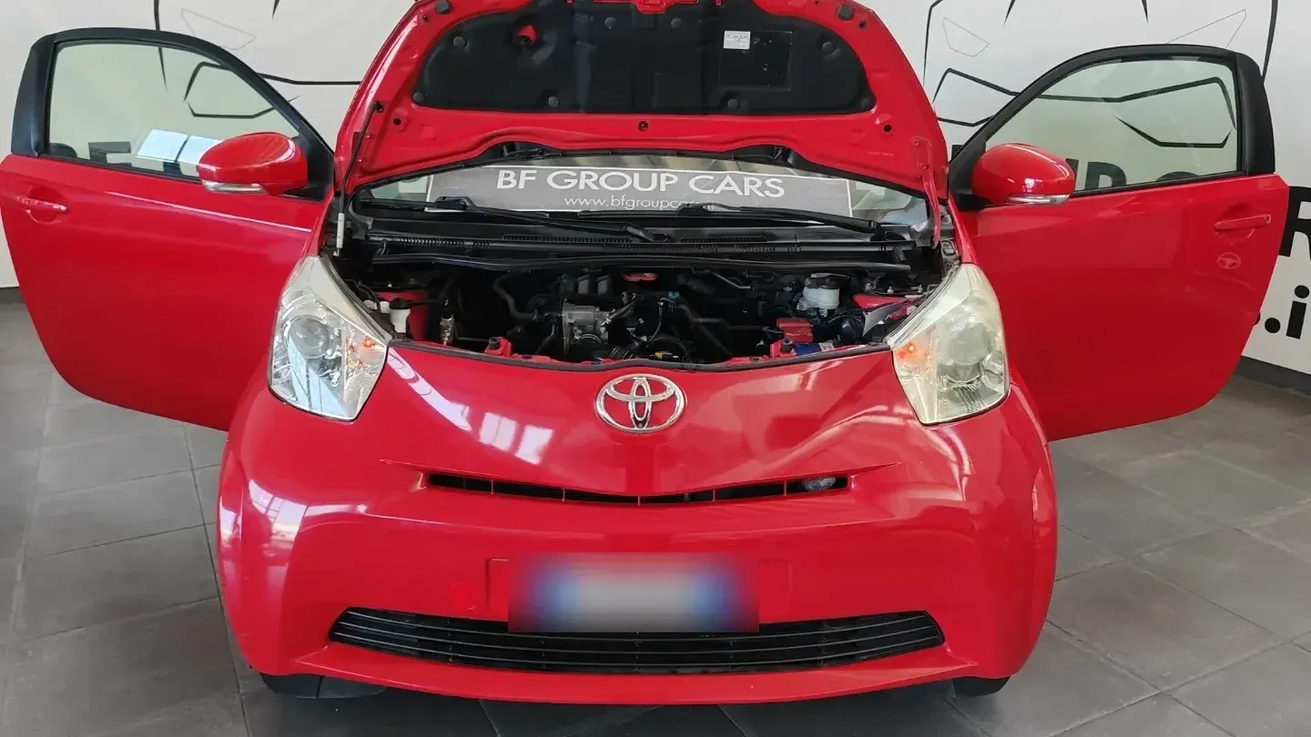 Toyota IQ 1.0 VVT-I