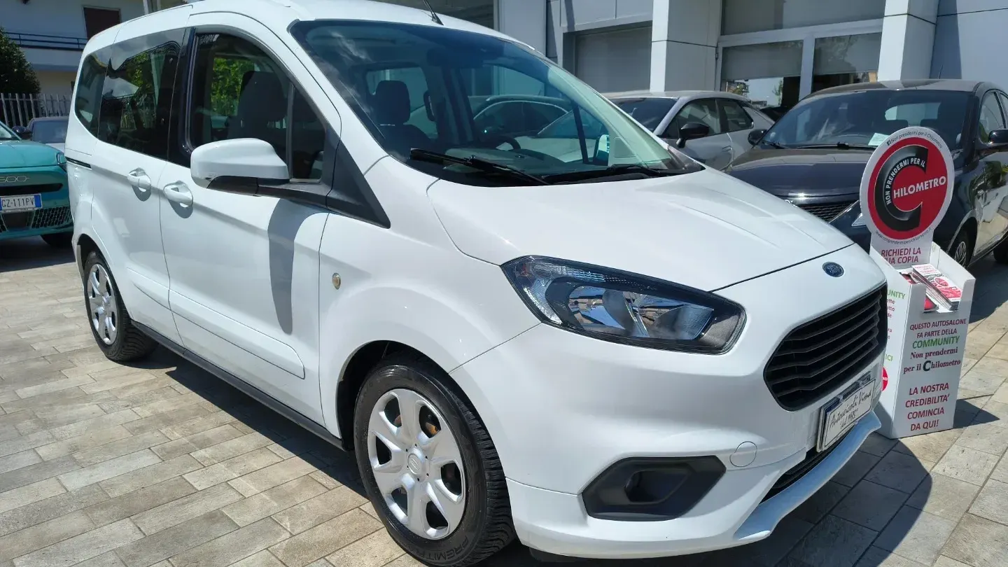 Ford Tourneo Courier 1.5 TDCI 75 CV S&S Plus