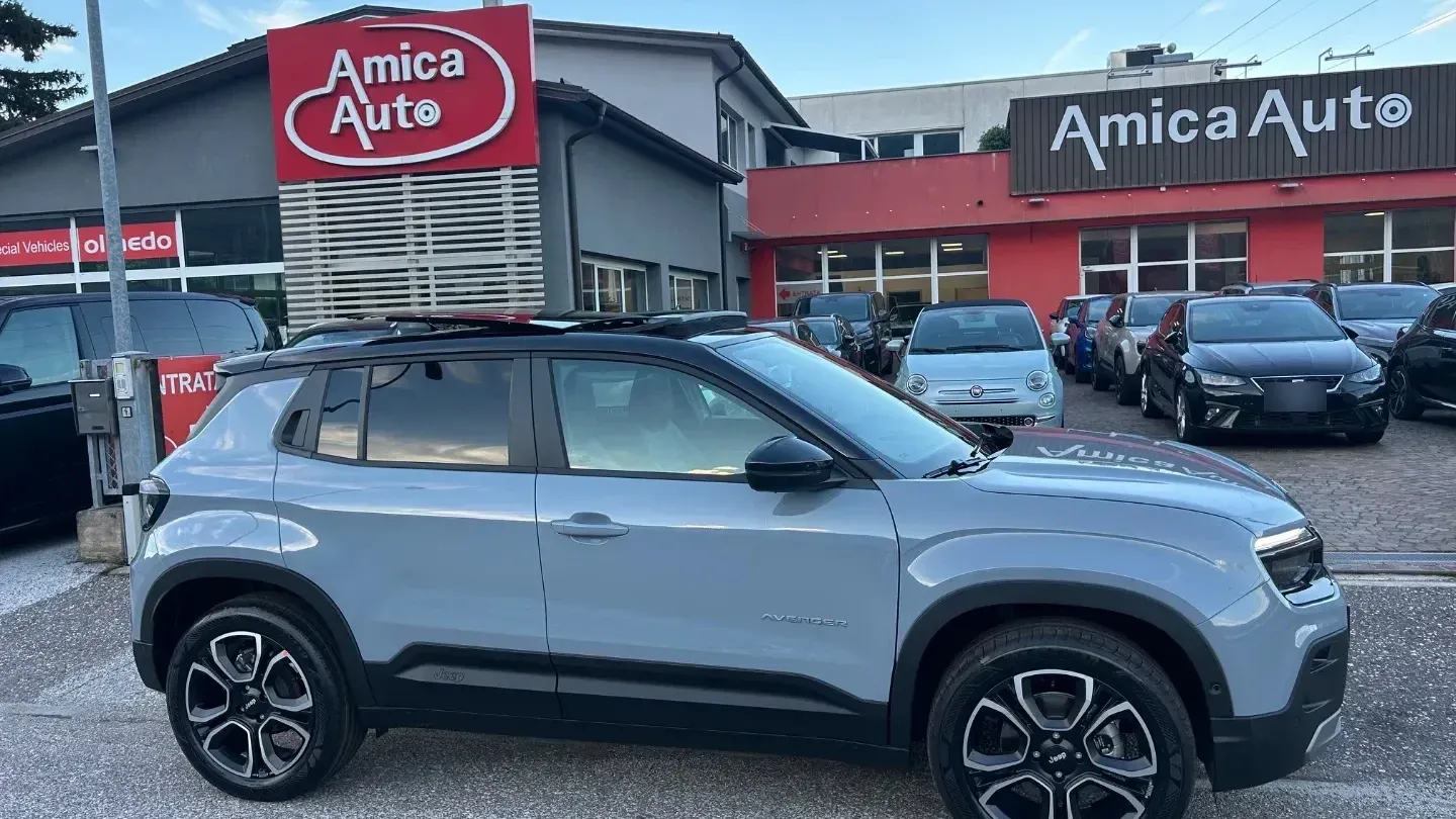 Jeep Avenger 1.2 Turbo 110CV e-Hybr. Summit VERNICE BICOLORE GRIGIO STORM/TETTO NERO