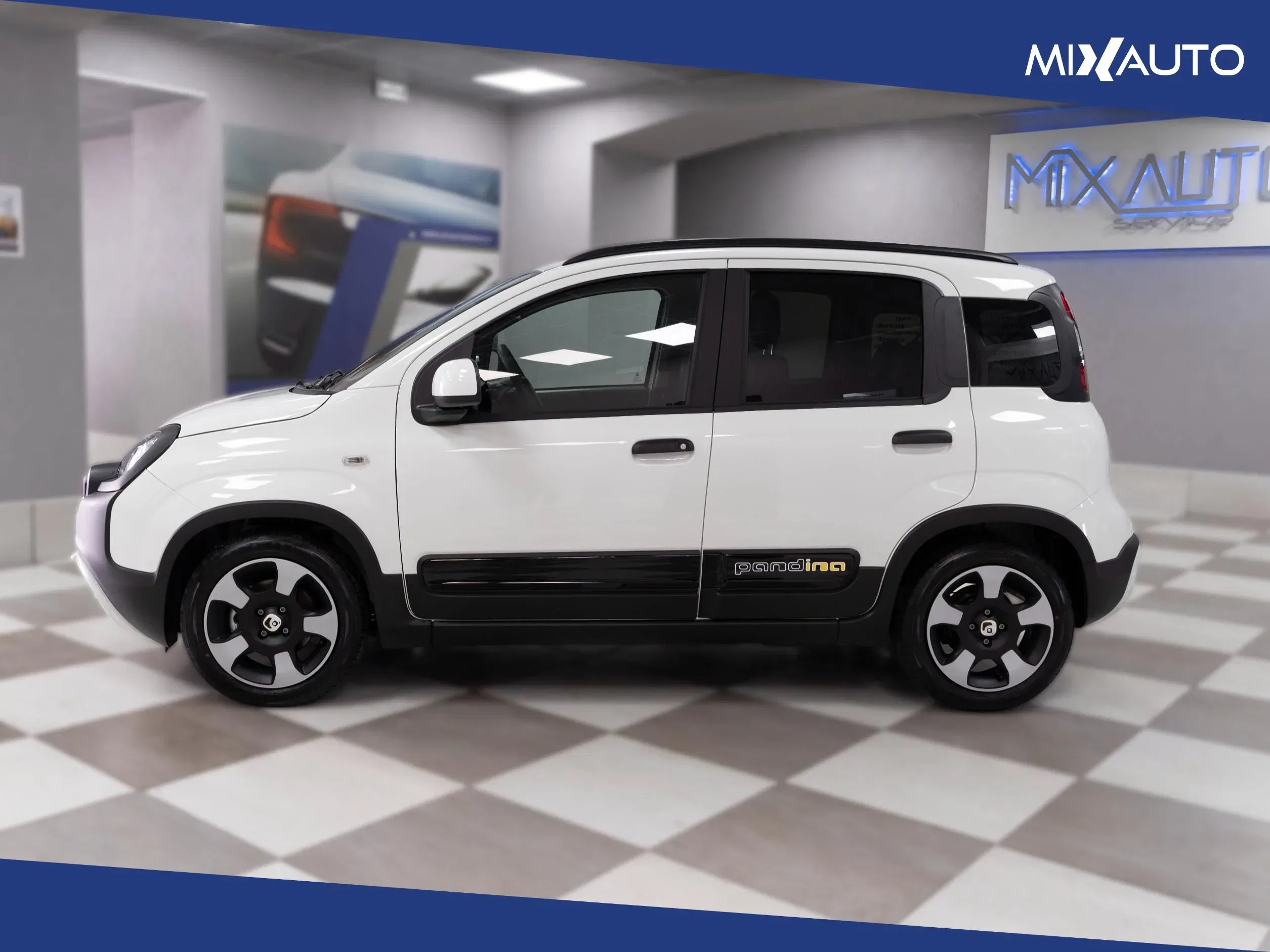 Fiat Panda Pandina Cross 1.0 Firefly Hybrid S&S 70CV foto 3