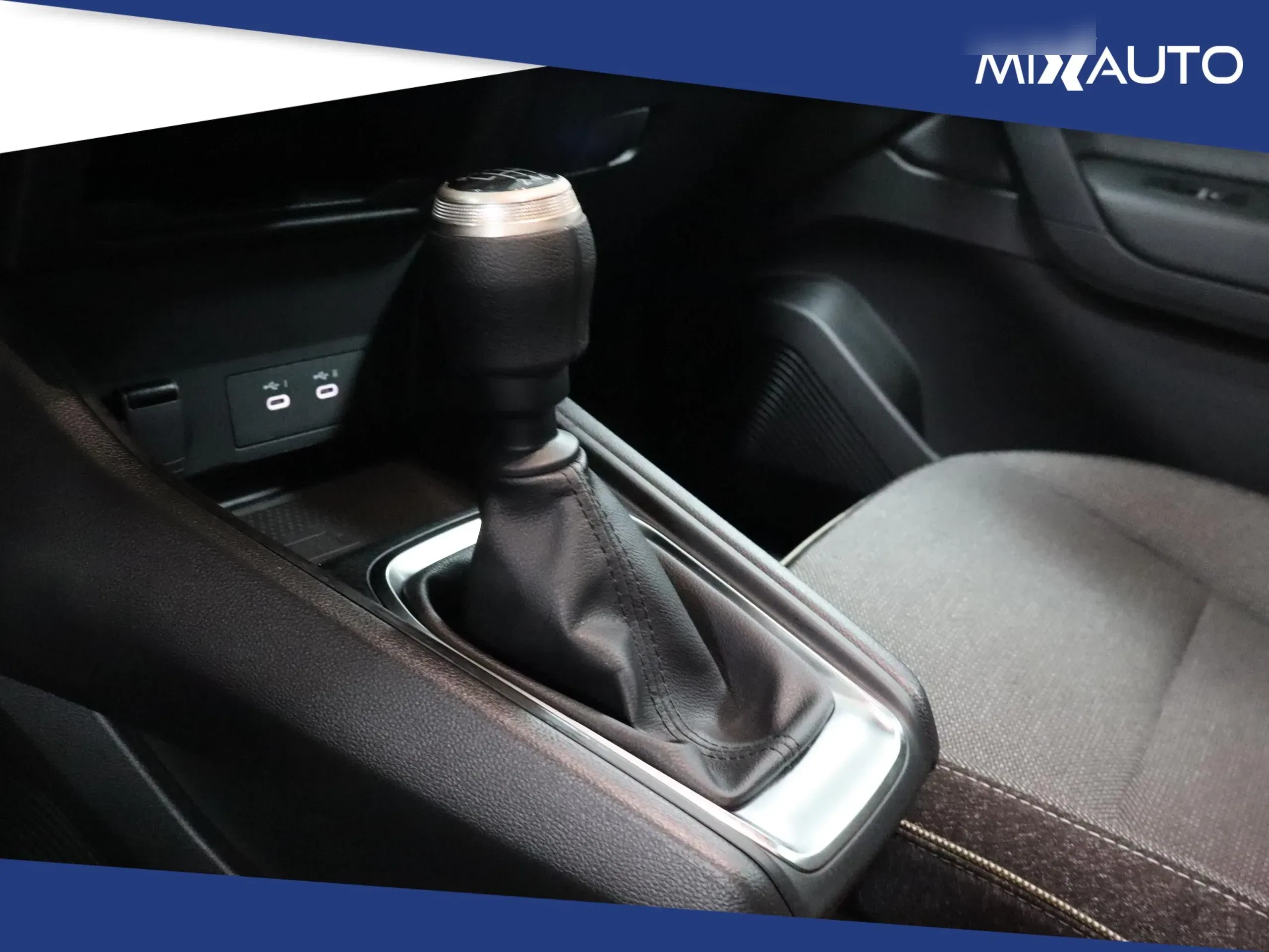 Renault Captur 1.0 TCE Techno GPL 90CV foto 16
