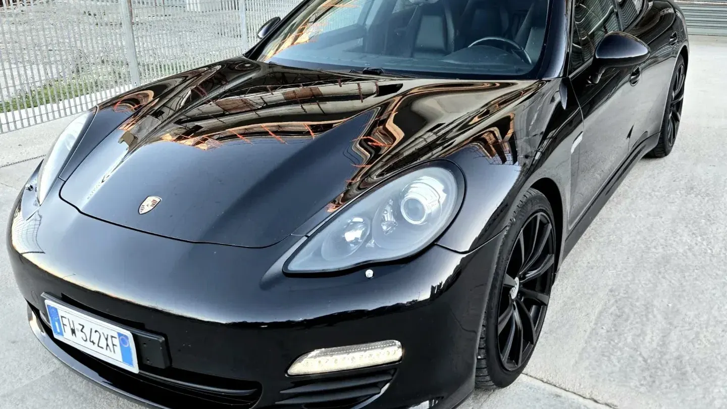 Porsche Panamera 3.0 Diesel Platinum Edition ALL BLACK
