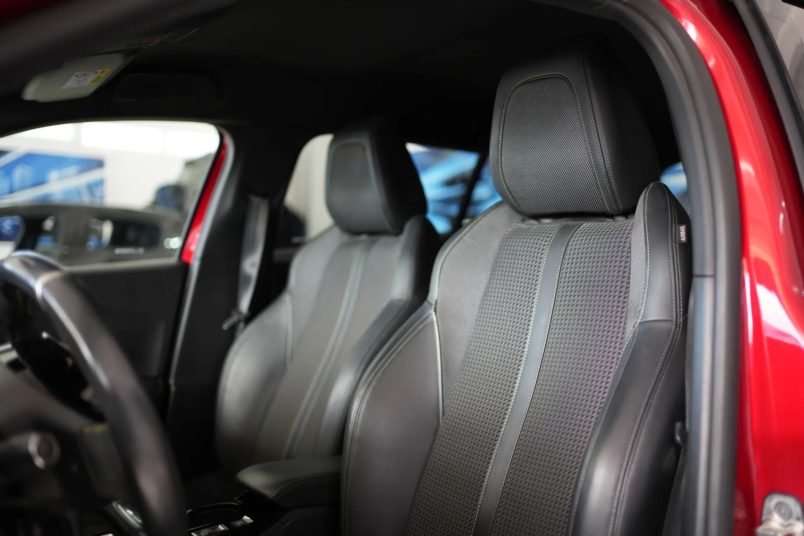 Peugeot 2008 BlueHDi 100 S&S GT Line foto 8