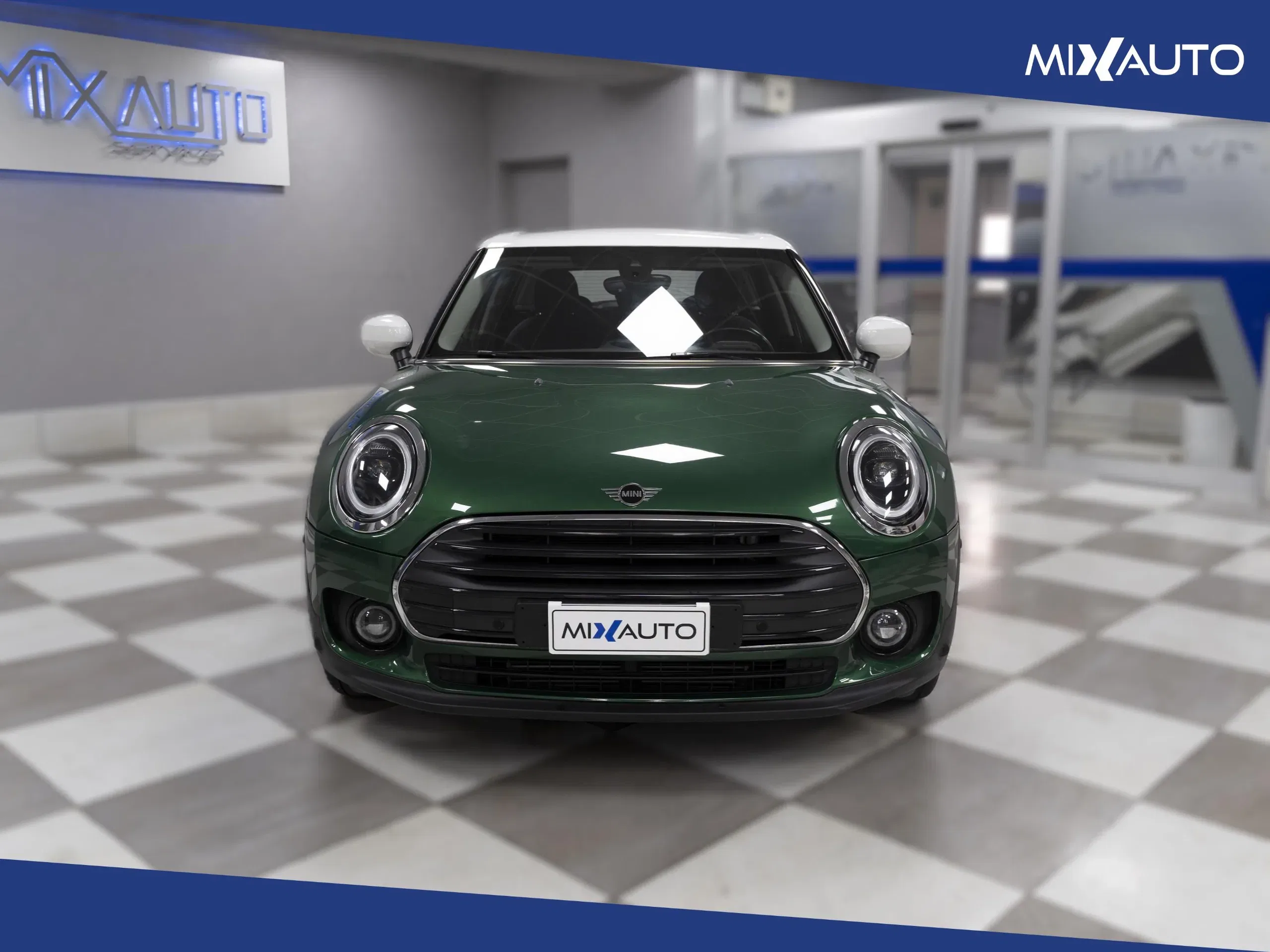 Mini Clubman 1.5 Cooper Essential Auto foto 2