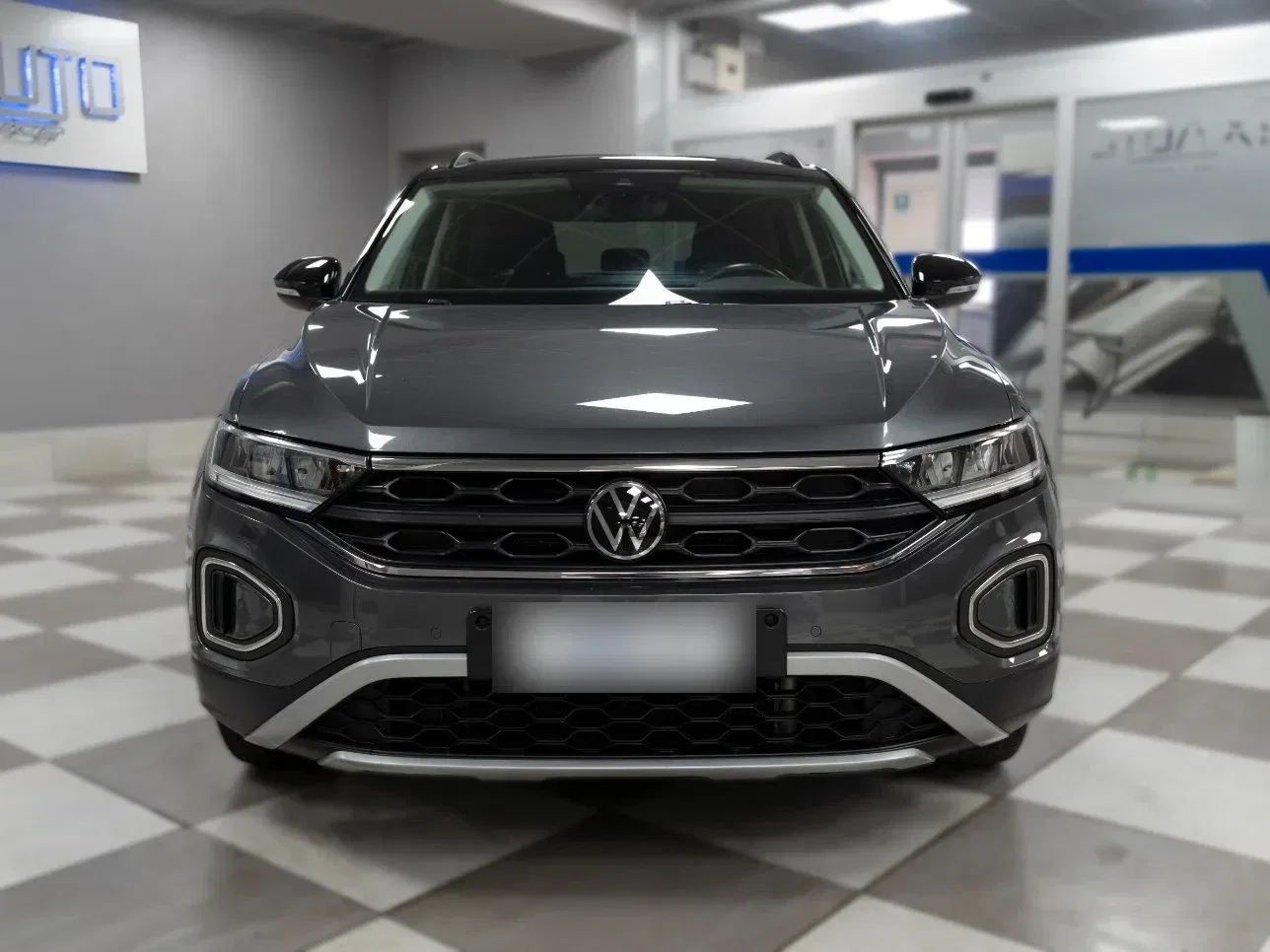 Volkswagen T-Roc 1.5 TSI Life ACT 150CV foto 2