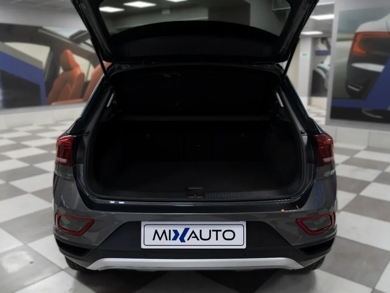 Volkswagen T-Roc 1.5 TSI Life ACT 150CV foto 7