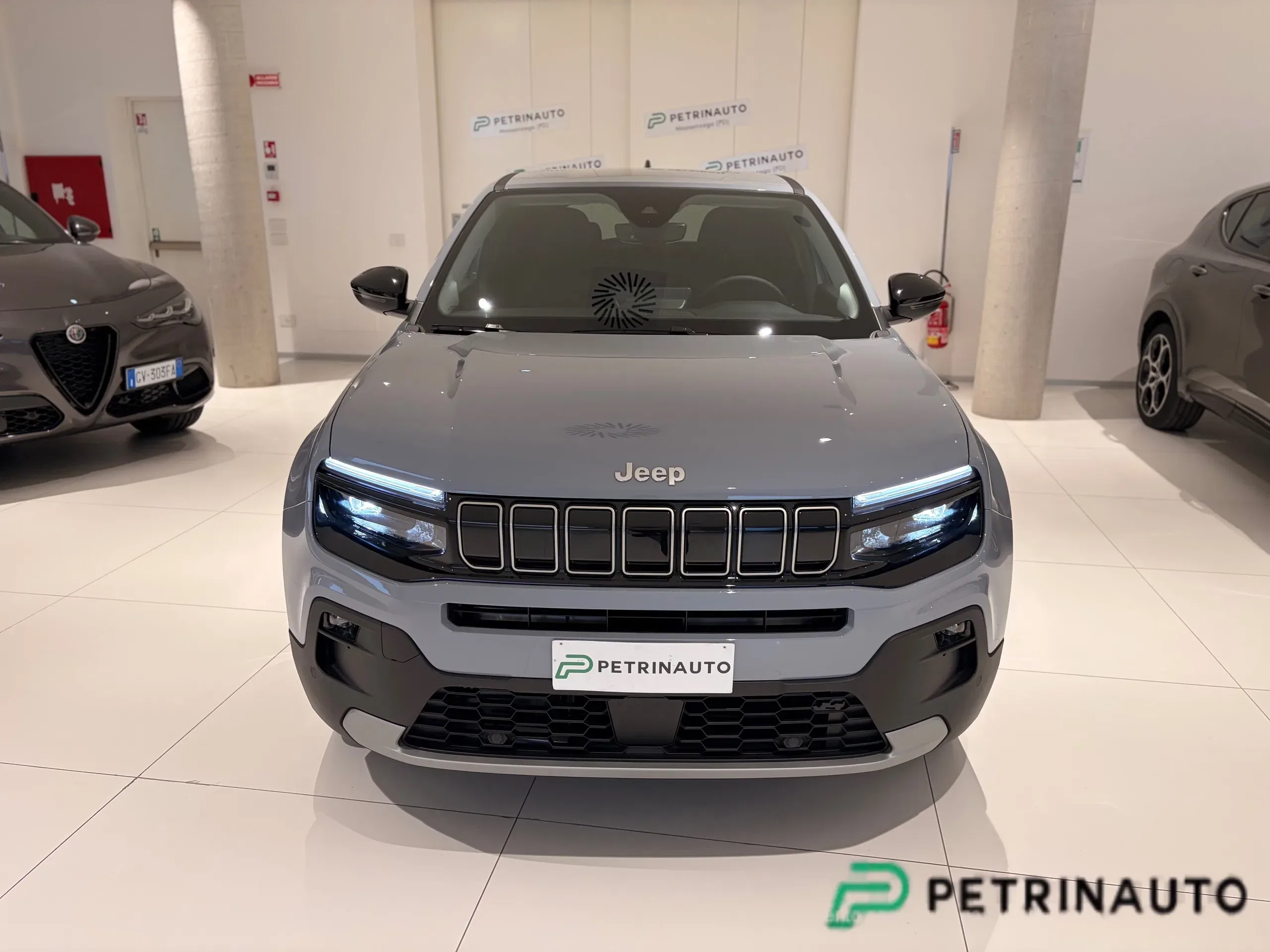 Jeep Avenger 1.2 turbo e-hybrid mhev Summit fwd 110cv edct6 KM0 NAZIONALE foto 2
