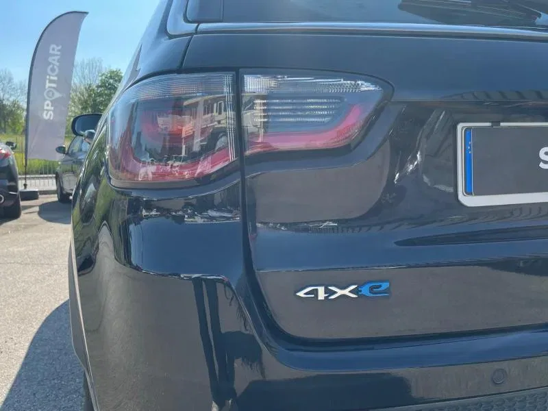 Jeep Compass 1.3 turbo t4 phev Business 4xe at6 foto 27