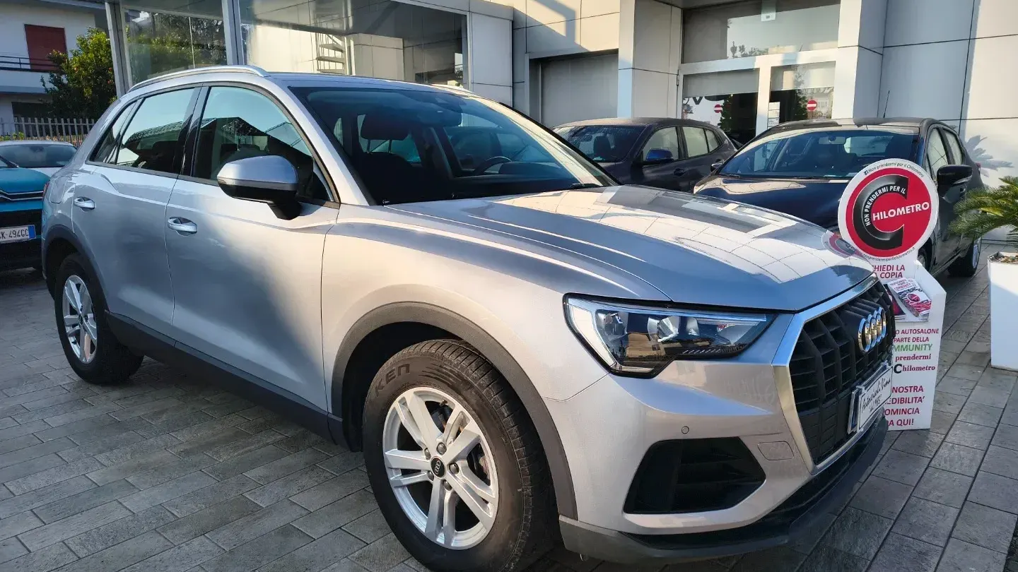 Audi Q3 35 TDI S tronic Business