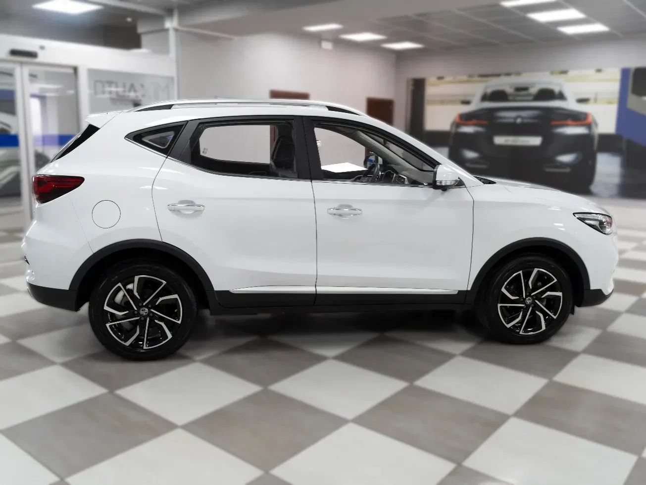 Mg ZS 1.5L 5MT Luxury foto 6