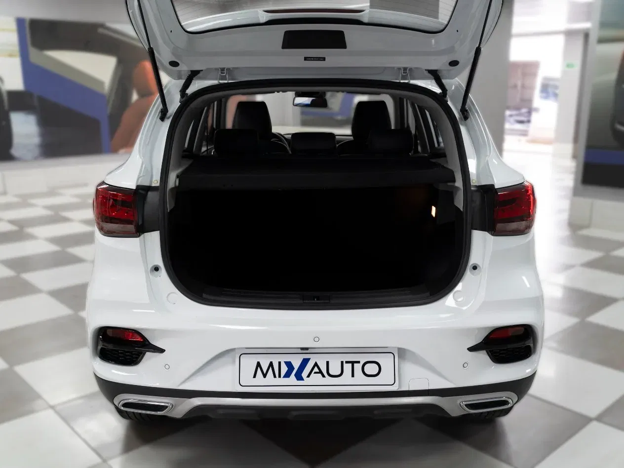 Mg ZS 1.5L 5MT Luxury foto 7