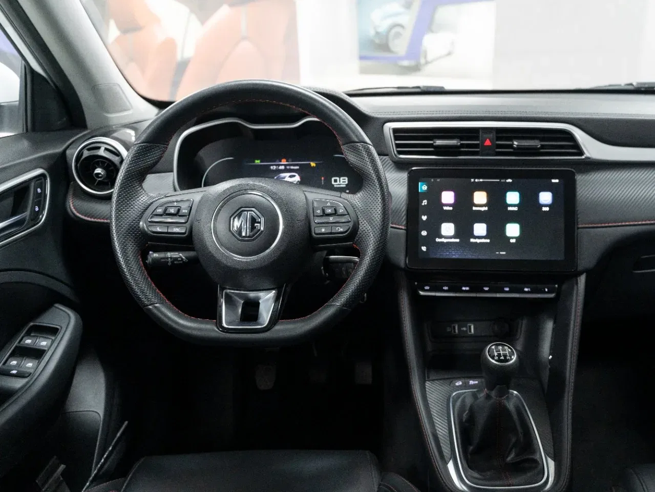 Mg ZS 1.5L 5MT Luxury foto 11