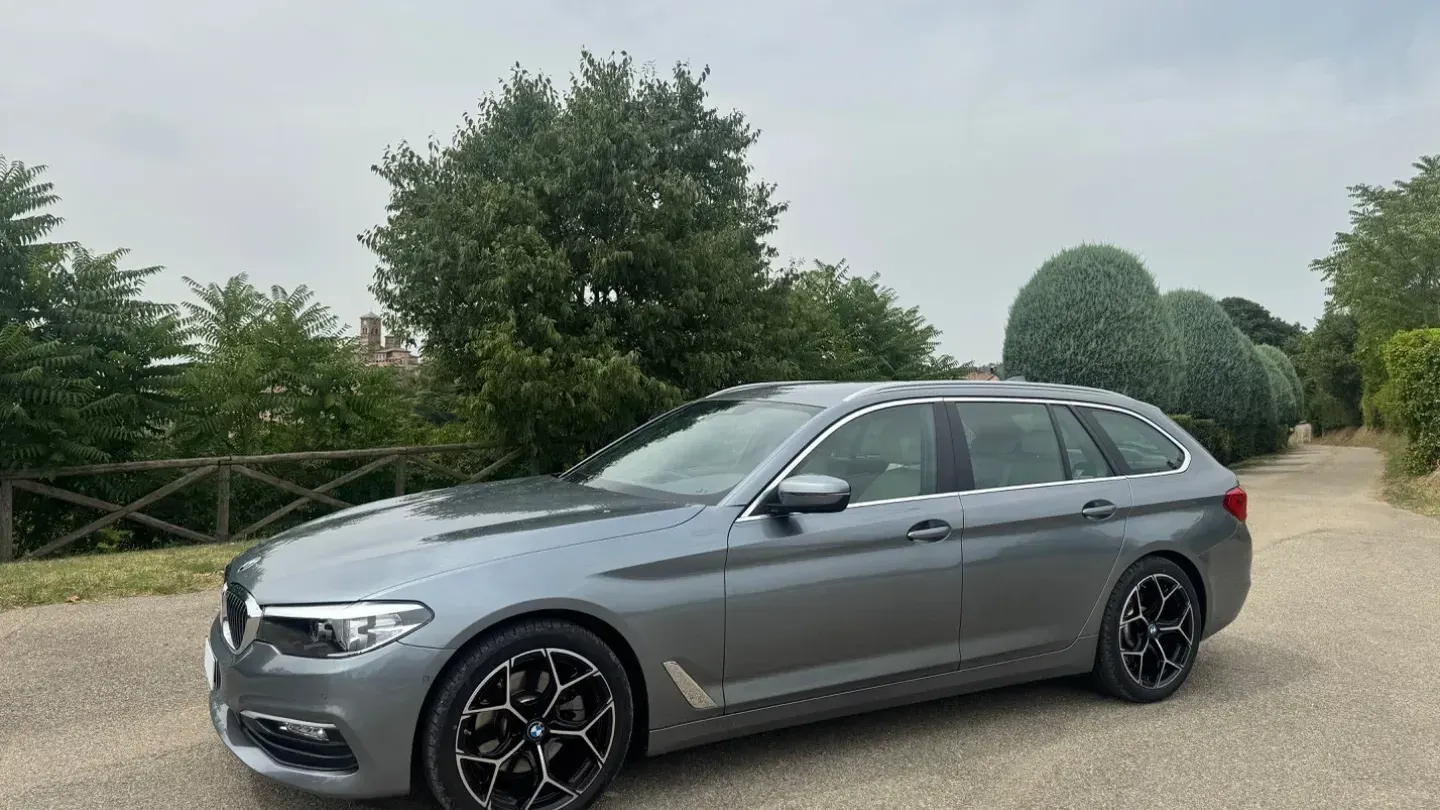 BMW 520d xDrive Touring Luxury