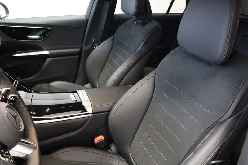 Mercedes-Benz GLC 300 de 4M PHEV AMG Line Premium Advanced foto 7