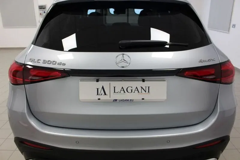 Mercedes-Benz GLC 300 de 4M PHEV AMG Line Premium Advanced foto 4