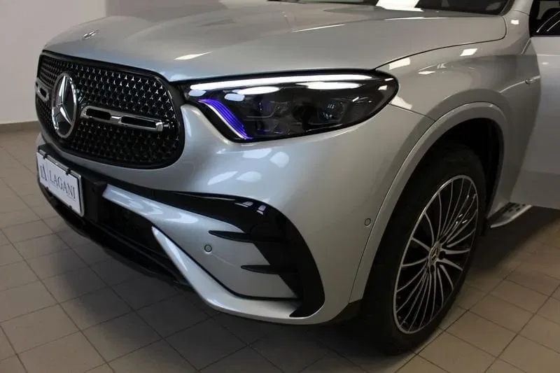 Mercedes-Benz GLC 300 de 4M PHEV AMG Line Premium Advanced foto 35