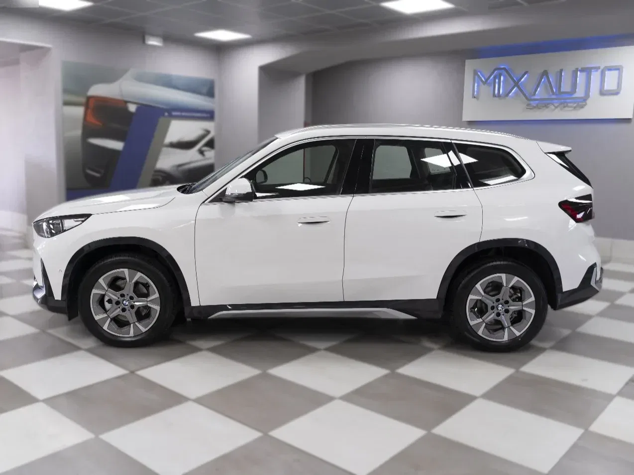 BMW X1 sDrive18d X-Line Auto foto 3