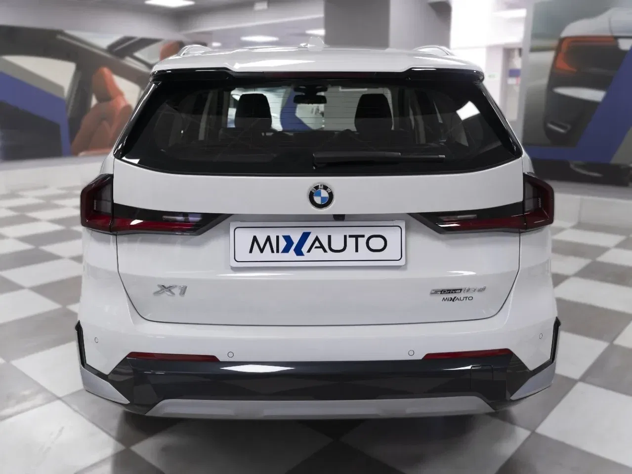 BMW X1 sDrive18d X-Line Auto foto 4