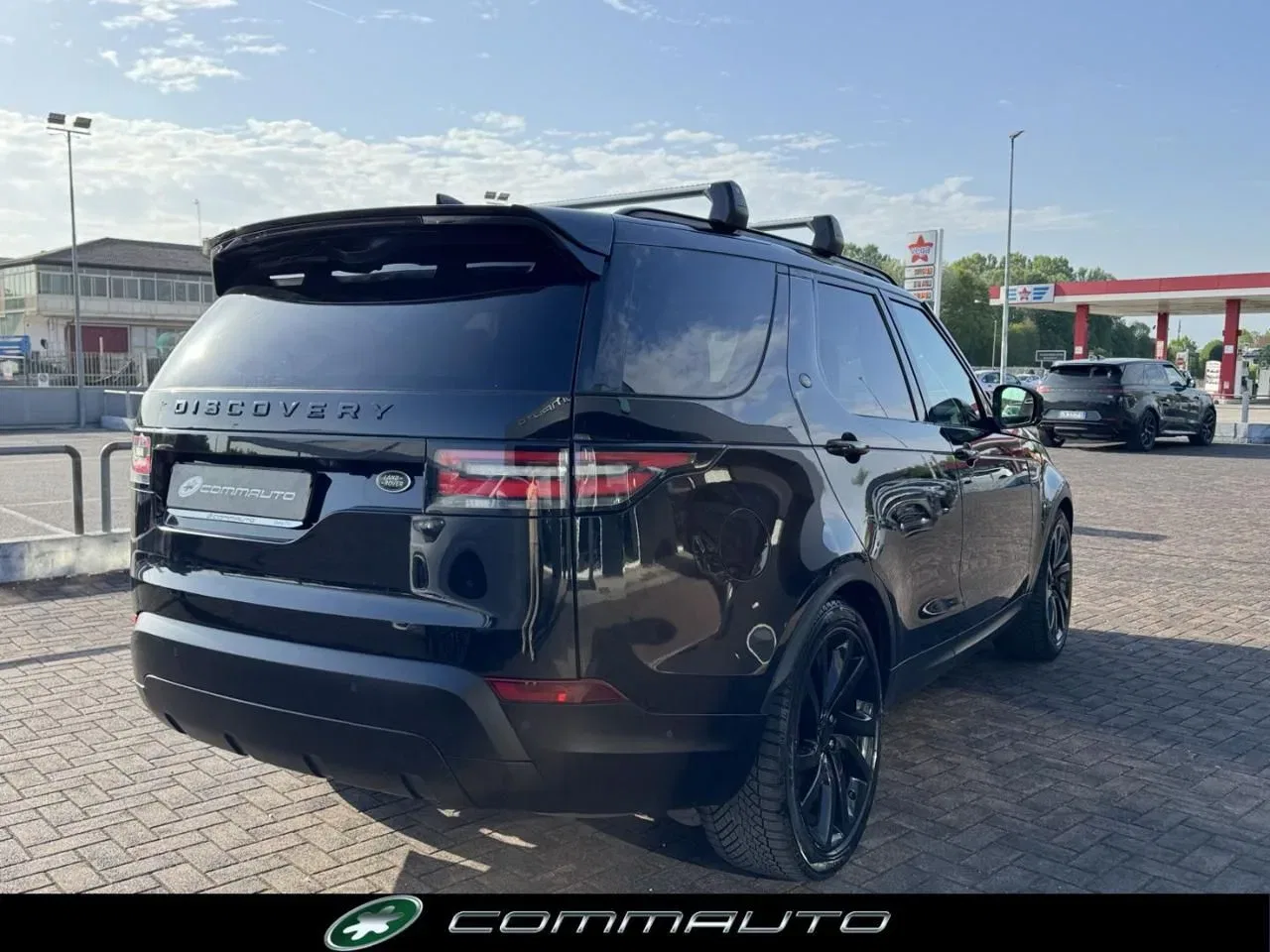 Land Rover Discovery 3.0 TD6 249 CV First Edition foto 4