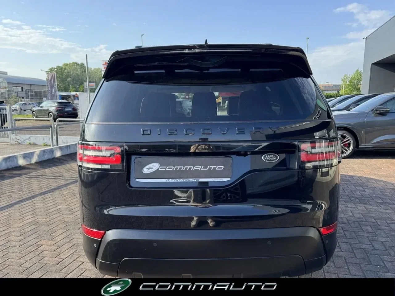 Land Rover Discovery 3.0 TD6 249 CV First Edition foto 5