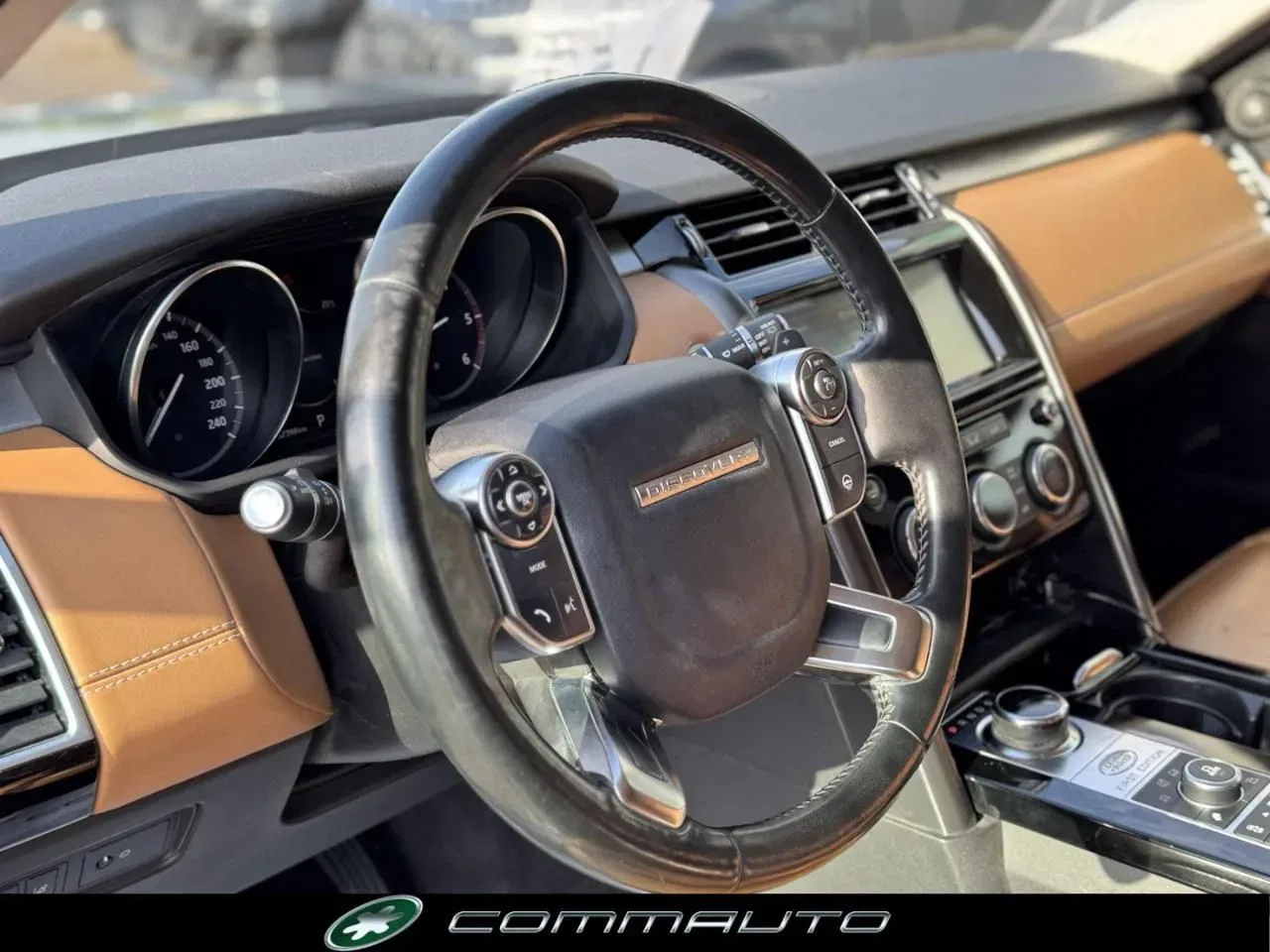 Land Rover Discovery 3.0 TD6 249 CV First Edition foto 10