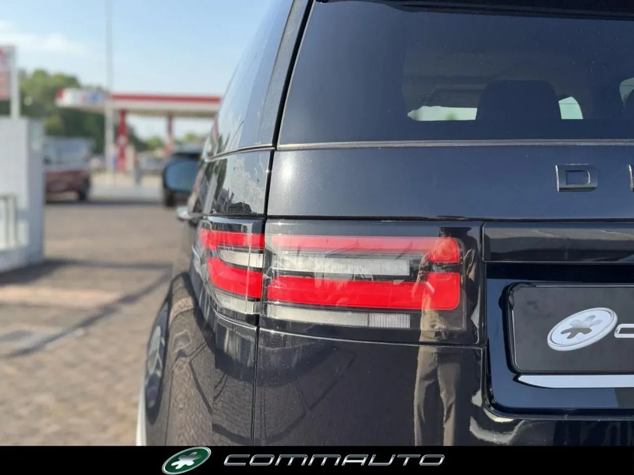 Land Rover Discovery 3.0 TD6 249 CV First Edition foto 9