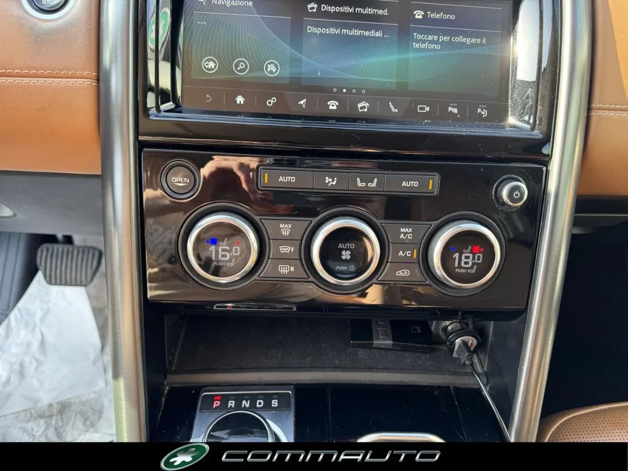 Land Rover Discovery 3.0 TD6 249 CV First Edition foto 21