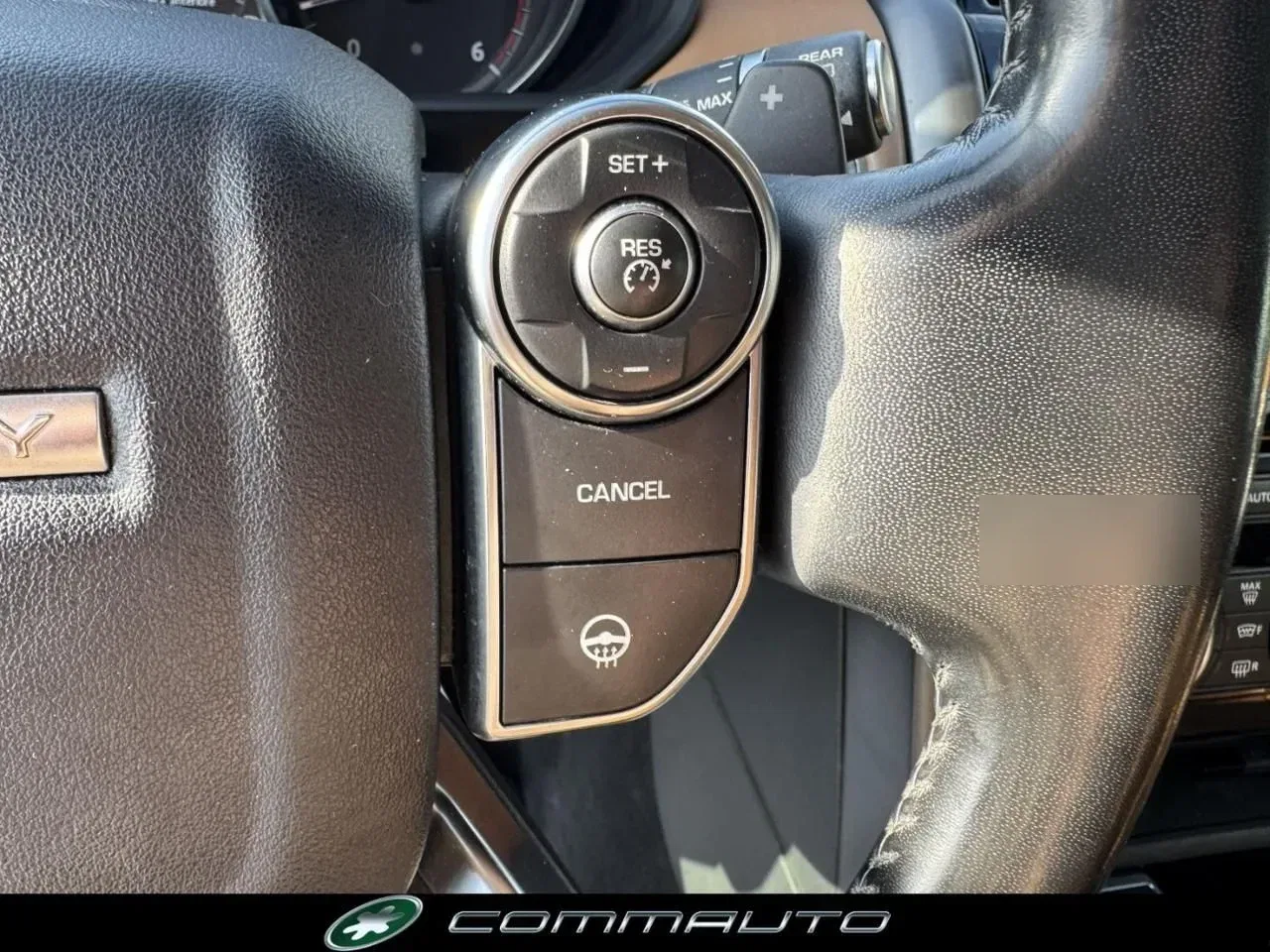 Land Rover Discovery 3.0 TD6 249 CV First Edition foto 17