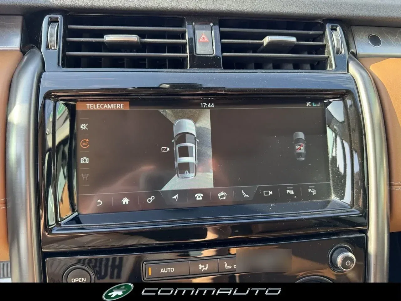 Land Rover Discovery 3.0 TD6 249 CV First Edition foto 25